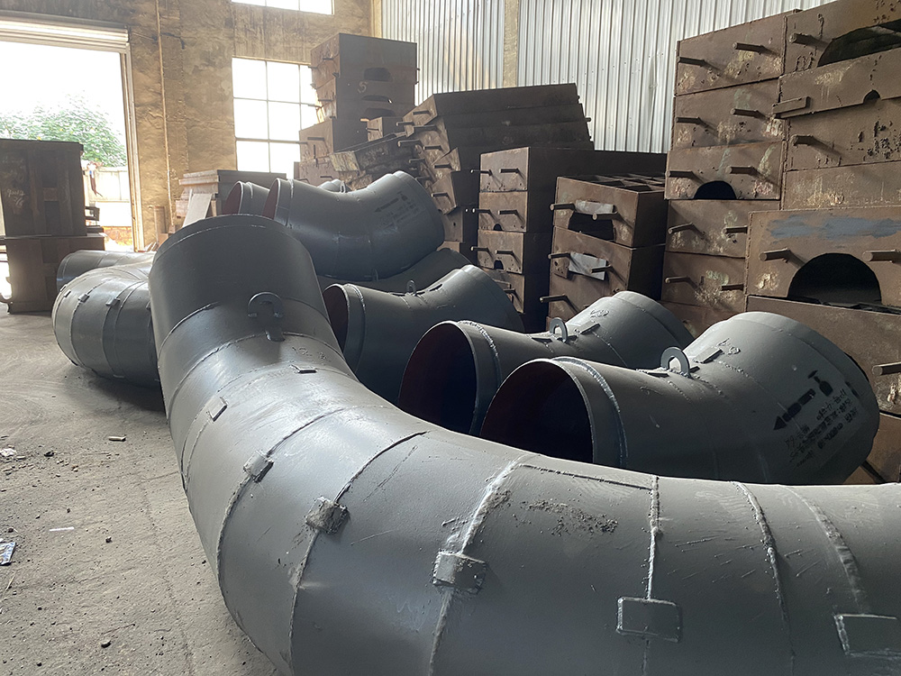 Bimetal Hard-wearing Compound Elbow (Pipelines) 2.jpeg